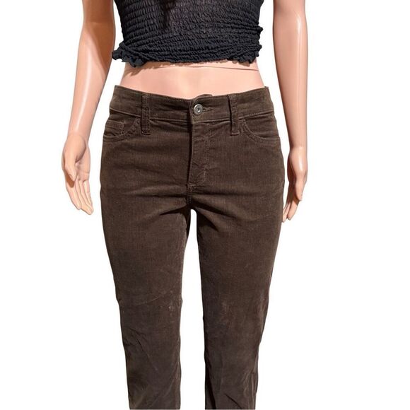St.John Bay women's mid rise brown corduroy straight-leg pants 6p - Picture 4 of 7